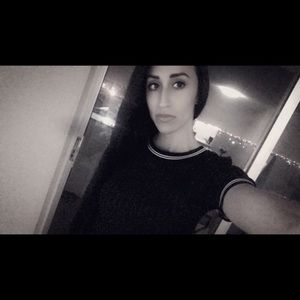 Meet your Posher, Monica